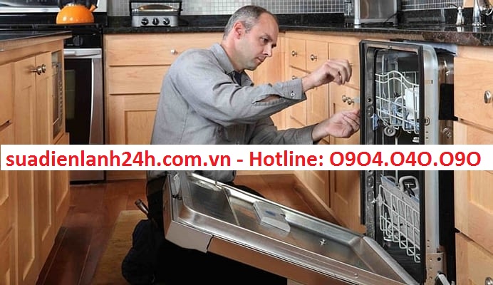 sua-may-rua-bat-tai-nha